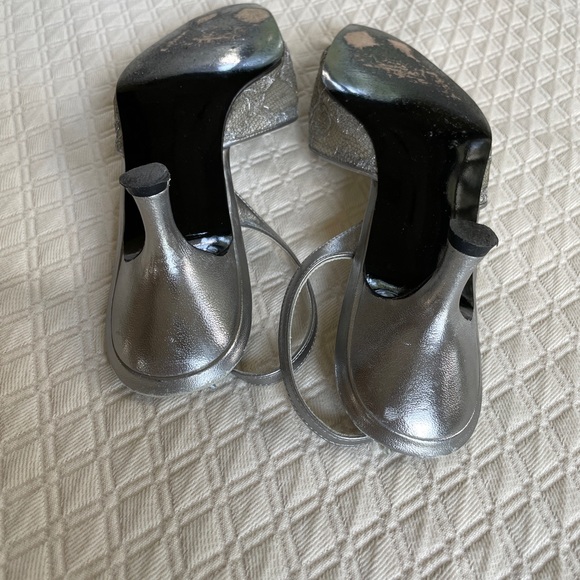 Stuart Weitzman Slingbacks Size 8.5 - Picture 5 of 5